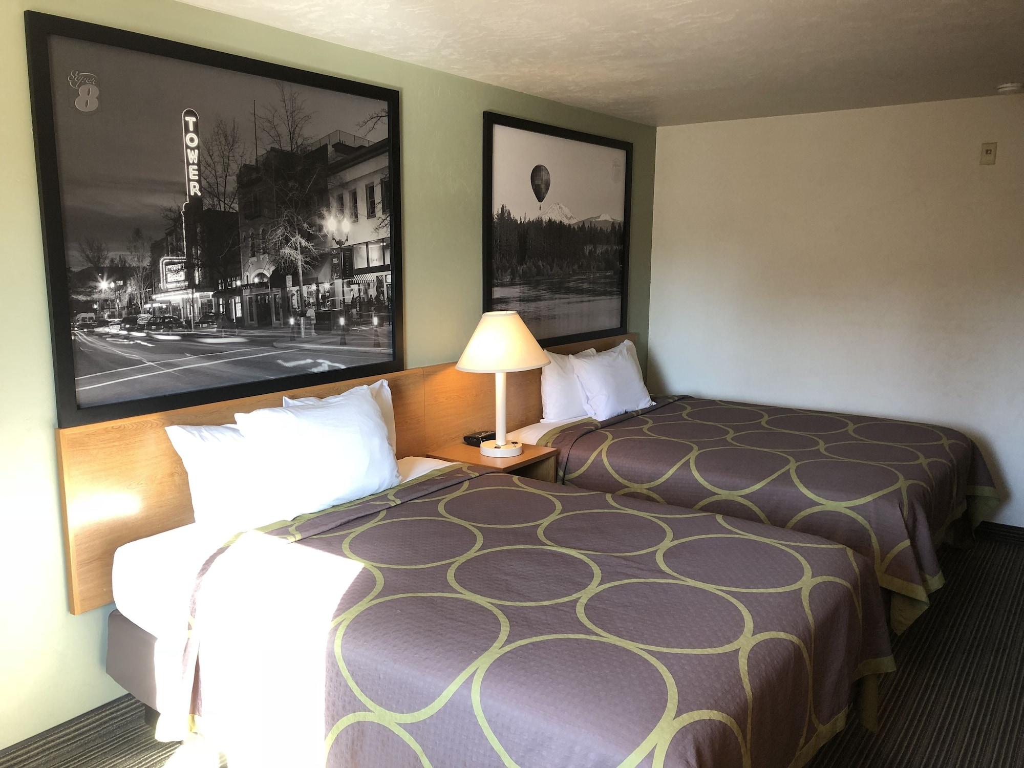 Super 8 By Wyndham Bend Hotel Luaran gambar