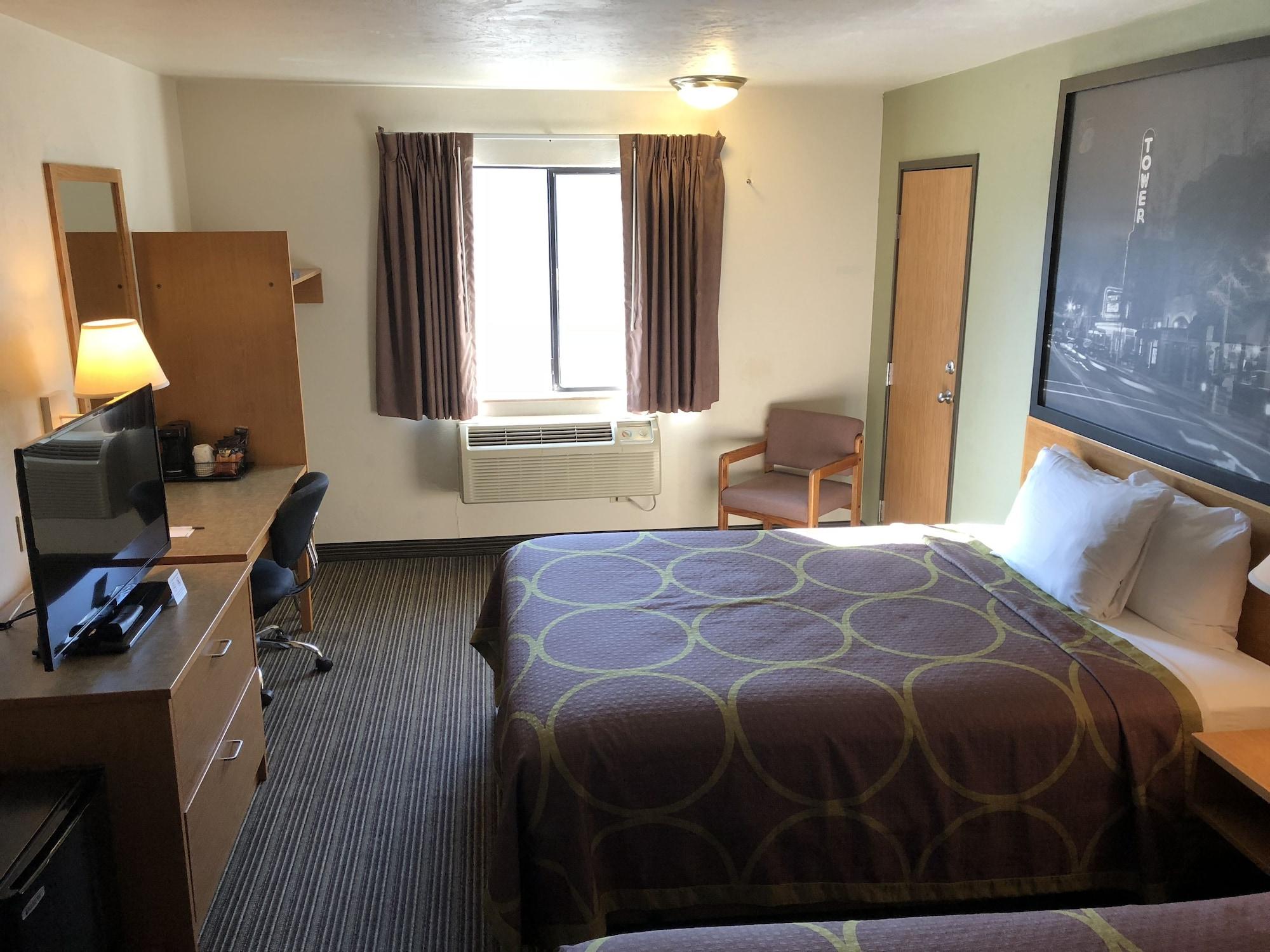 Super 8 By Wyndham Bend Hotel Luaran gambar