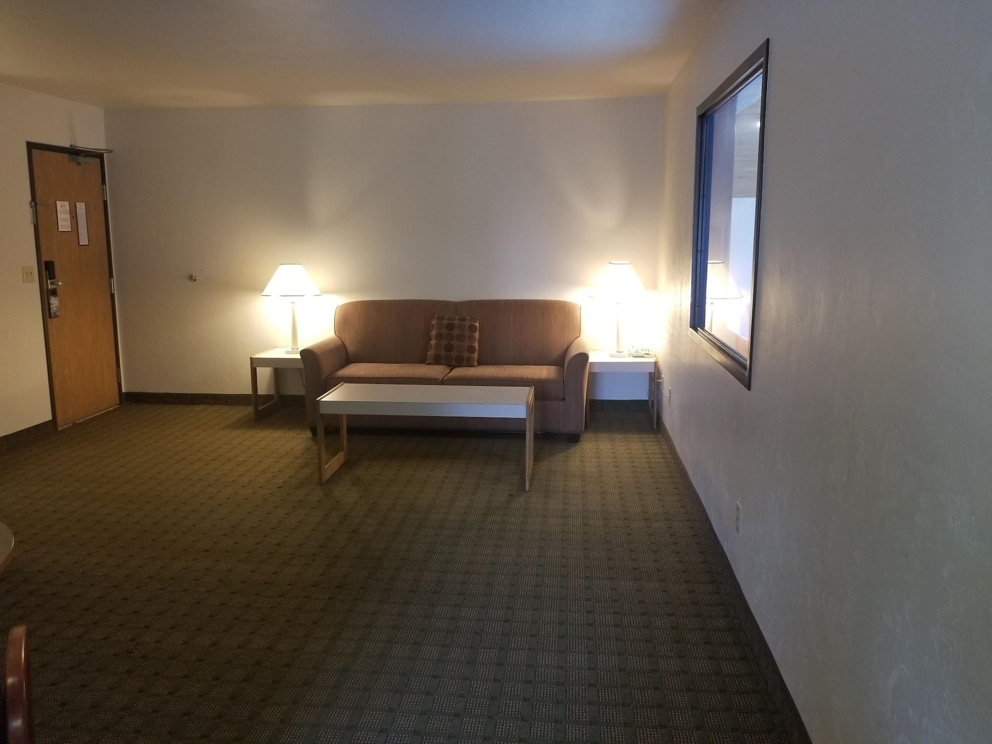 Super 8 By Wyndham Bend Hotel Luaran gambar