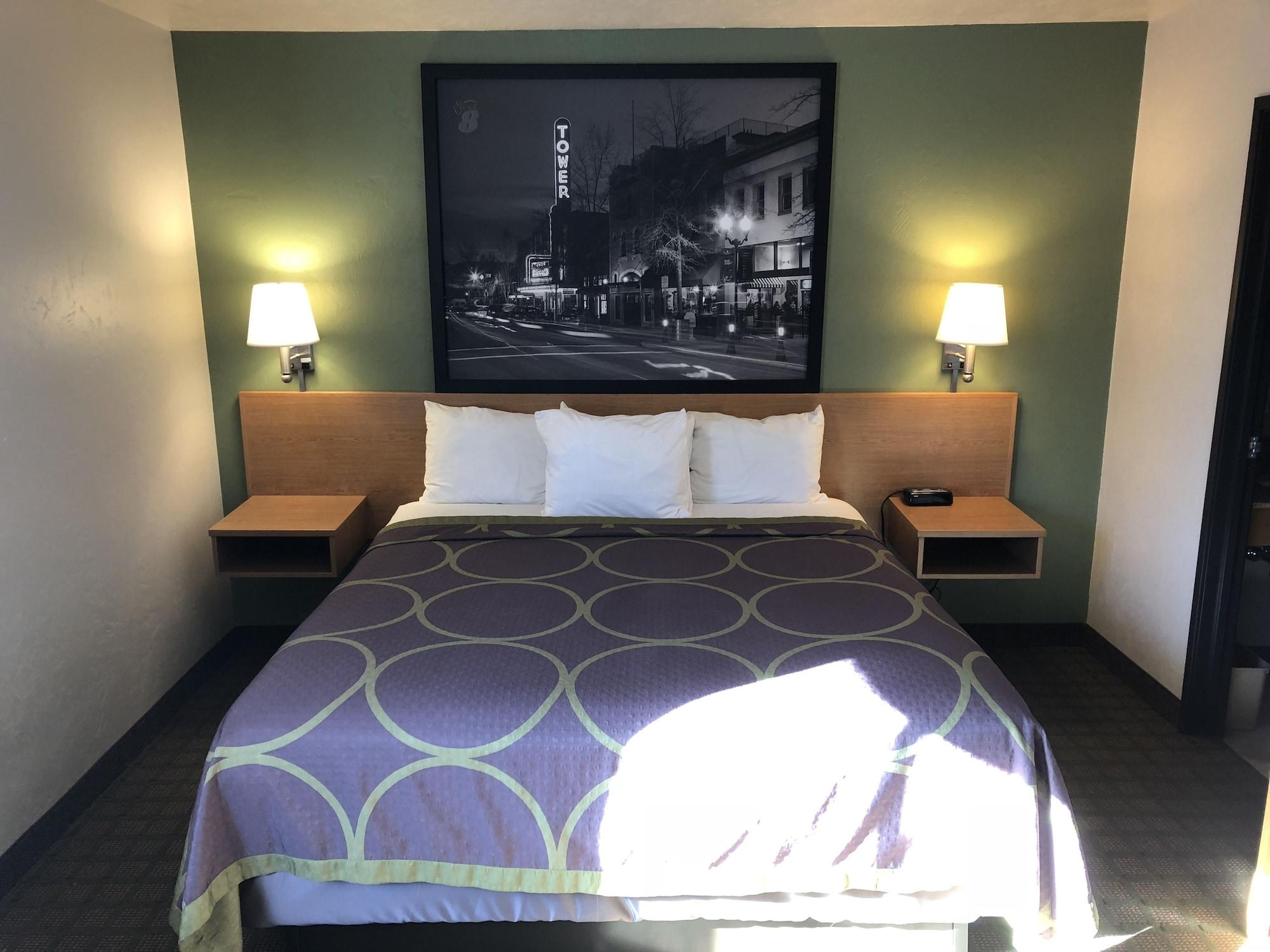 Super 8 By Wyndham Bend Hotel Luaran gambar